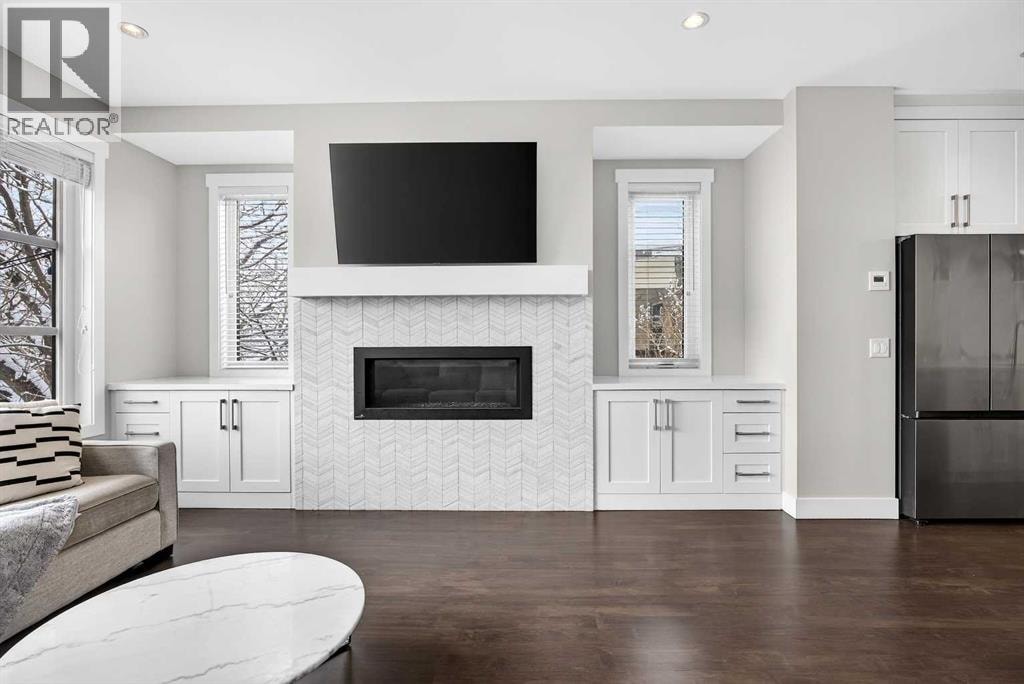 1410 21 Avenue NW — photo 16