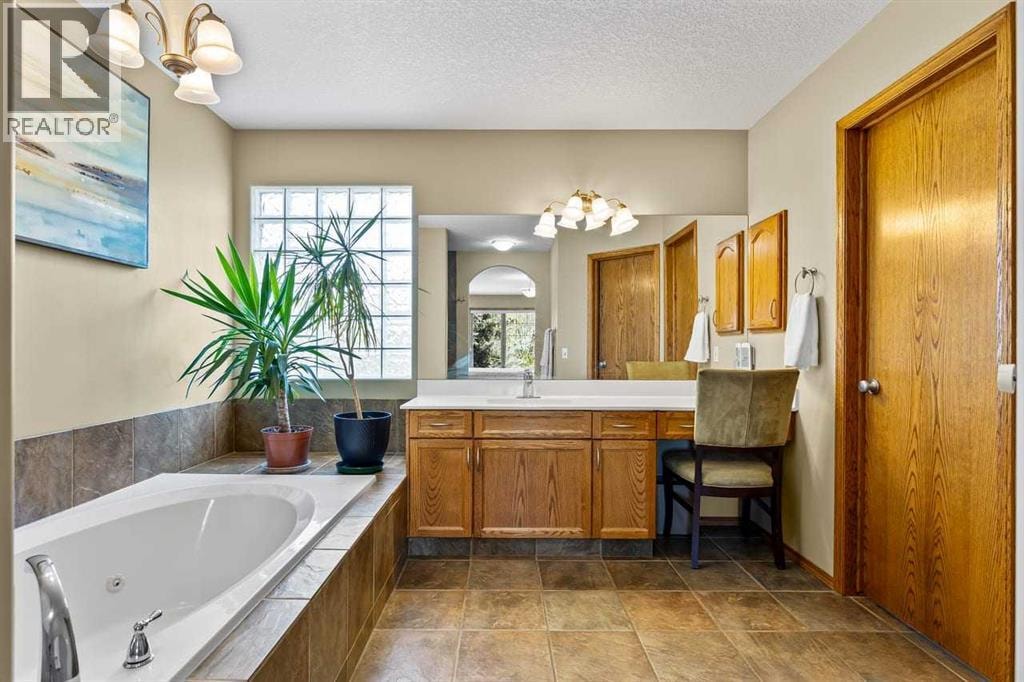 322 Hampstead Way NW — photo 21