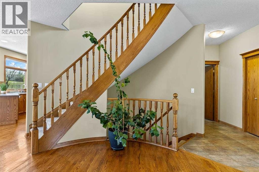 322 Hampstead Way NW — photo 18