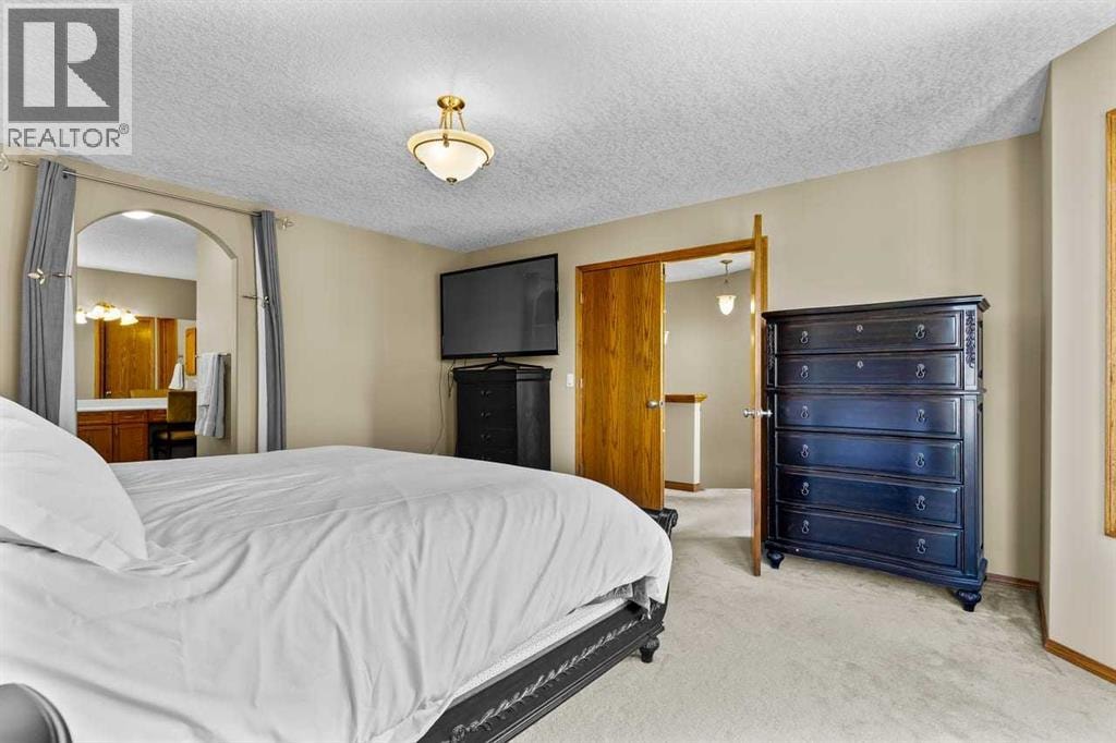 322 Hampstead Way NW — photo 20