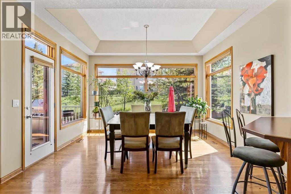 322 Hampstead Way NW — photo 10