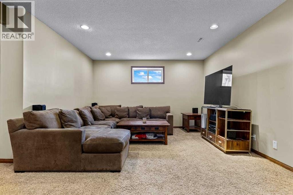 322 Hampstead Way NW — photo 30