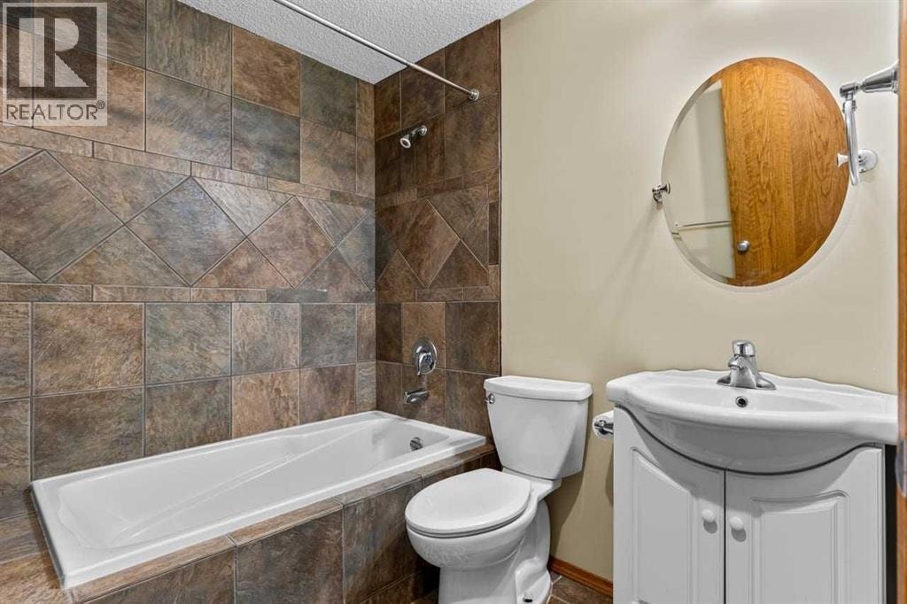 322 Hampstead Way NW — photo 36
