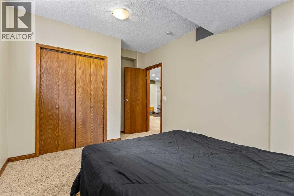 322 Hampstead Way NW — photo 35