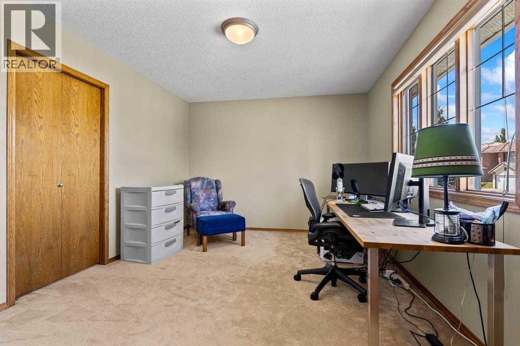 322 Hampstead Way NW — photo 26