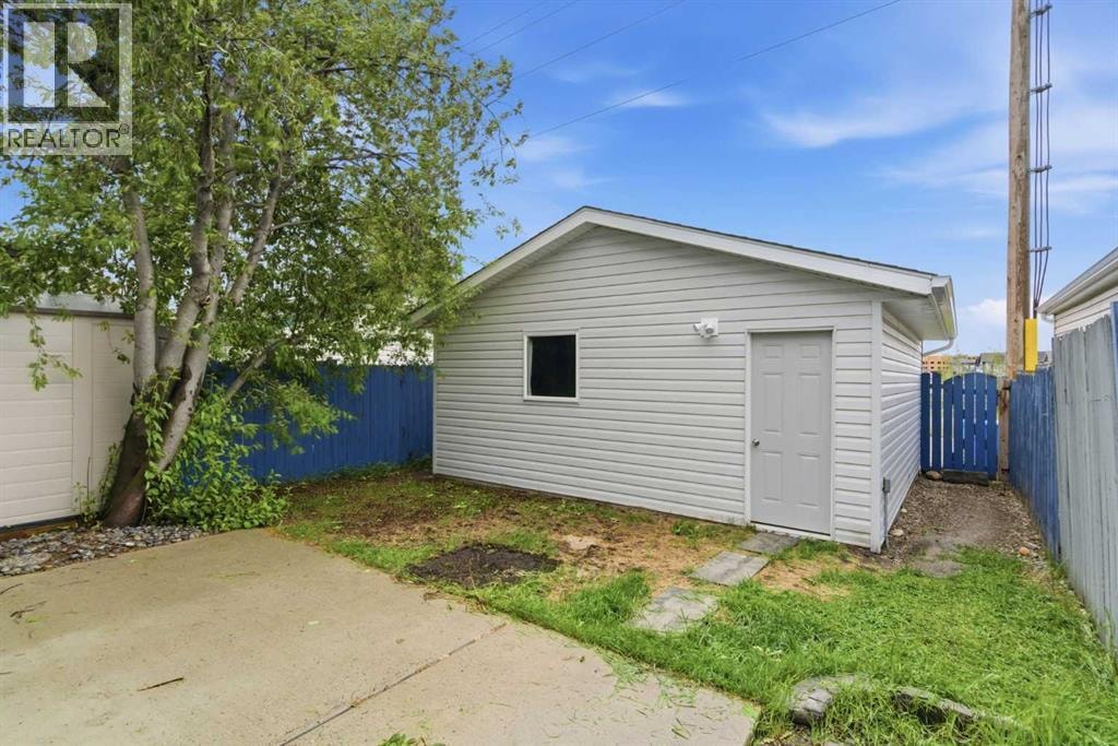 109 Arbour Wood Mews NW — photo 36