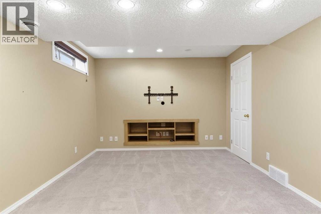 109 Arbour Wood Mews NW — photo 31