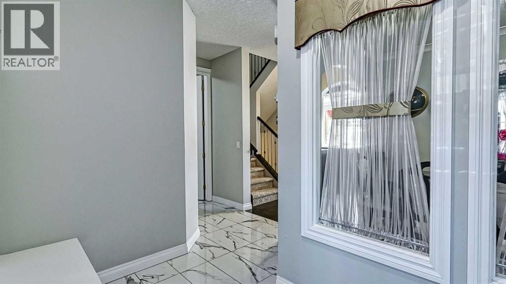 47 Saddlelake Way NE — photo 4
