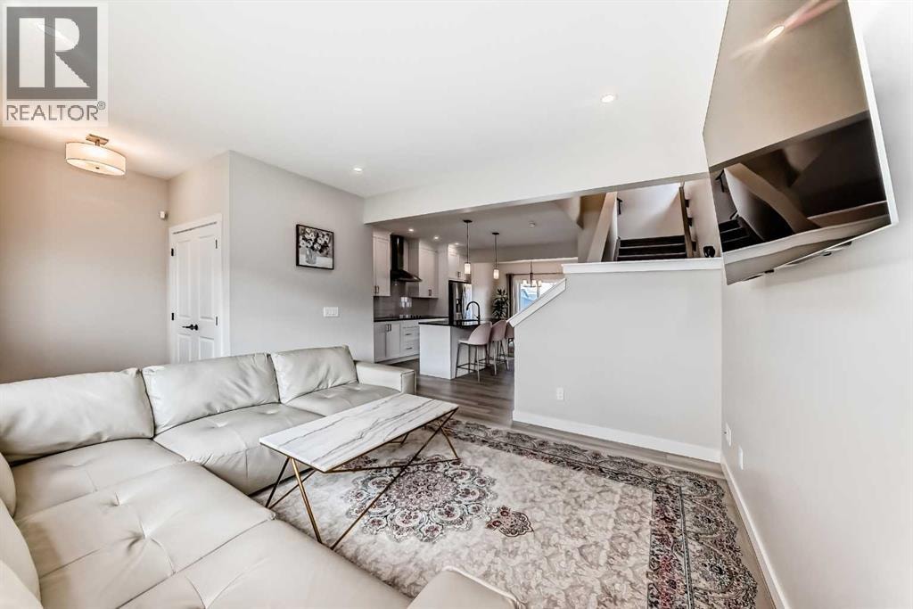 1104 Bayview Gardens SW — photo 18
