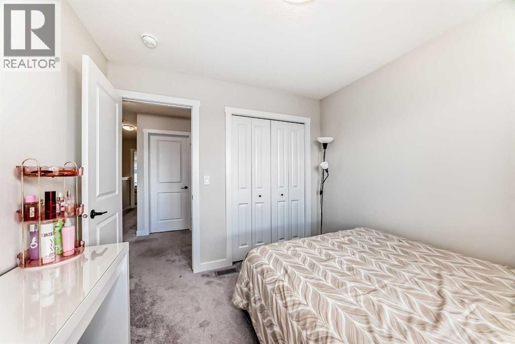 1104 Bayview Gardens SW — photo 33
