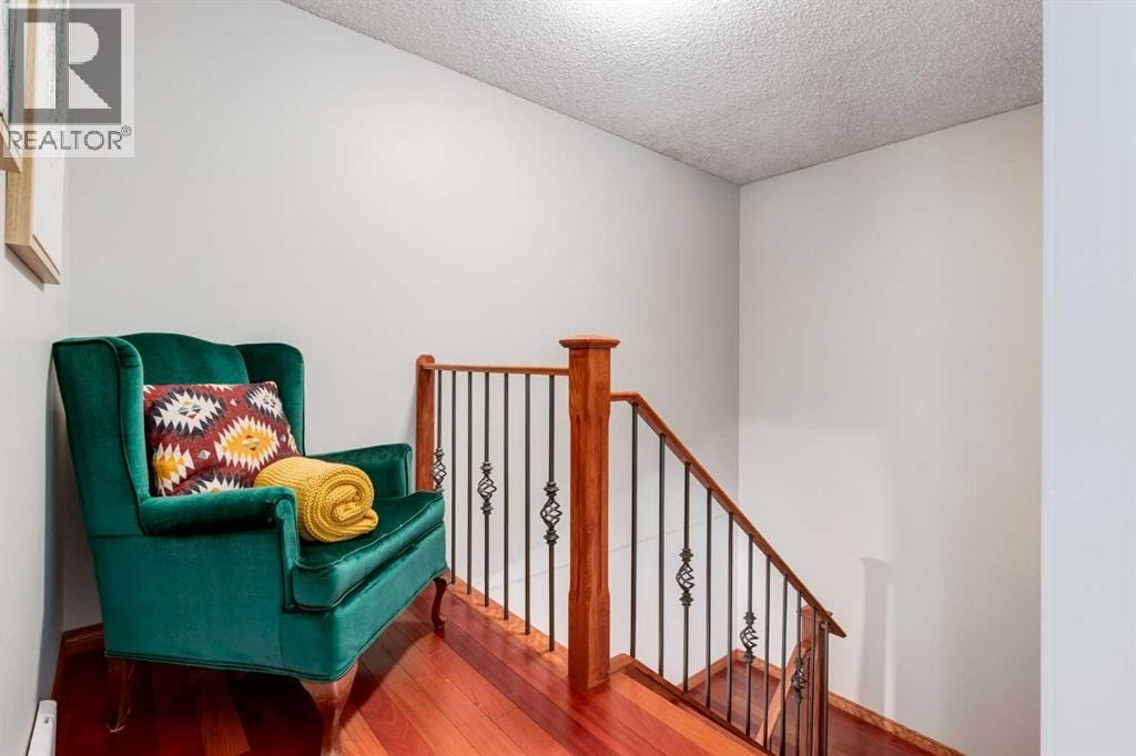 16, 5019 46 Avenue SW — photo 16