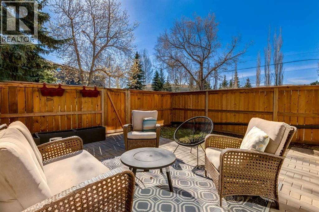 16, 5019 46 Avenue SW — photo 31