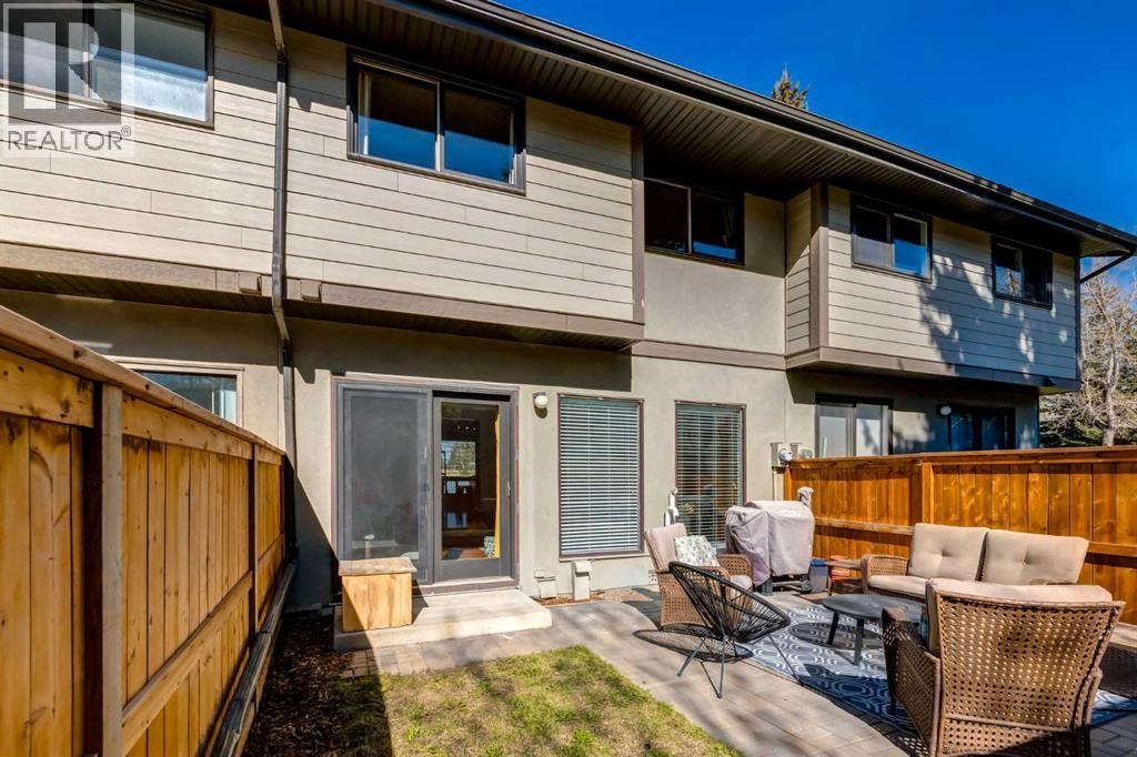 16, 5019 46 Avenue SW — photo 29