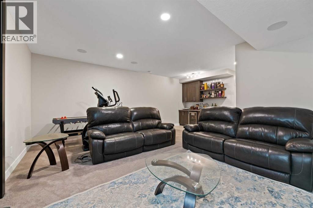 2807 36 Street SW — photo 33