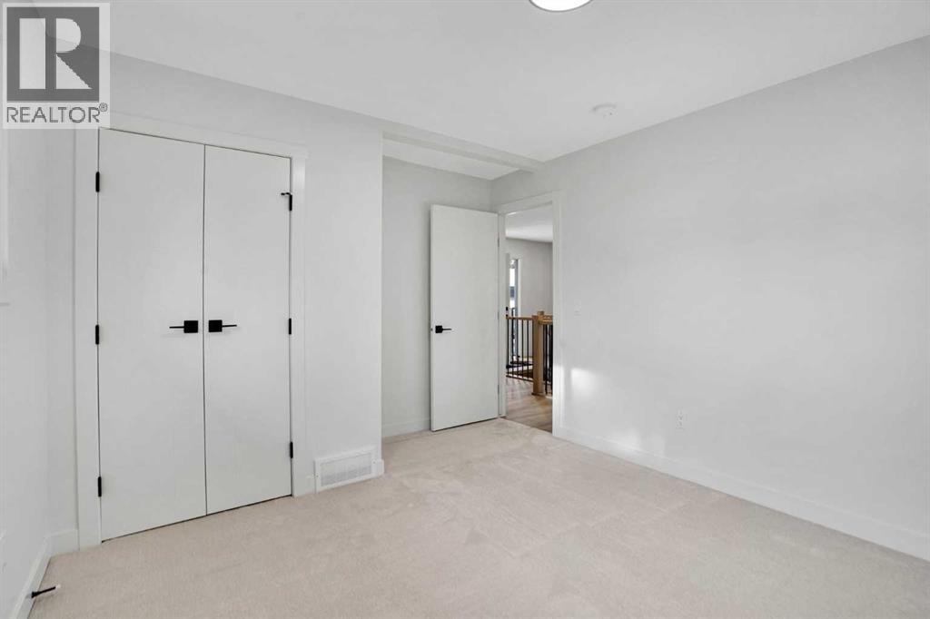 77 Ferncliff Crescent SE — photo 24