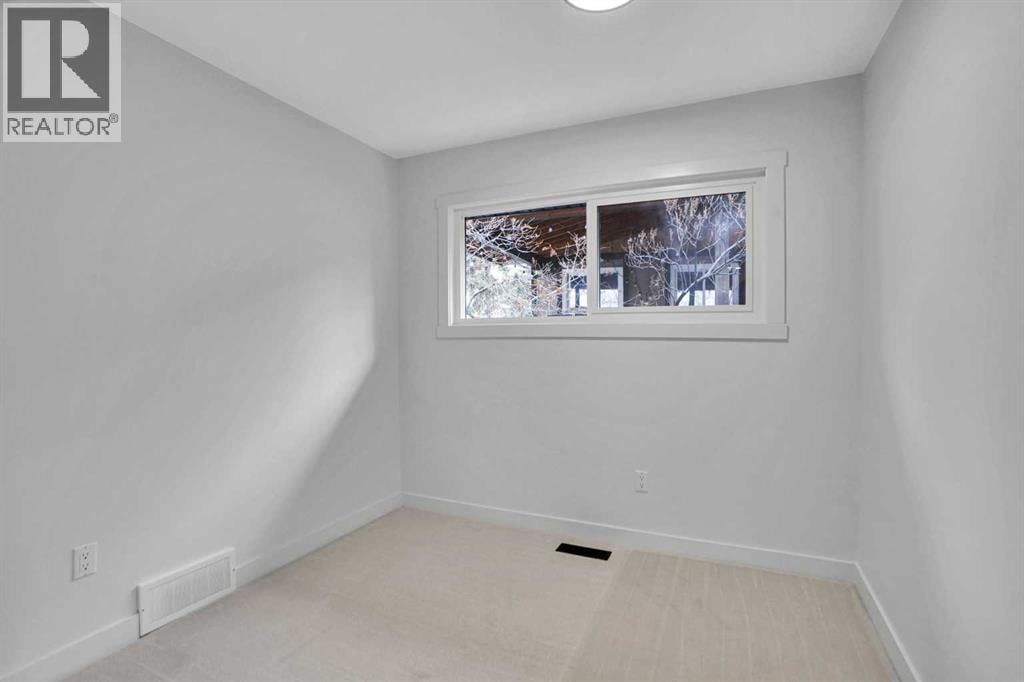 77 Ferncliff Crescent SE — photo 26