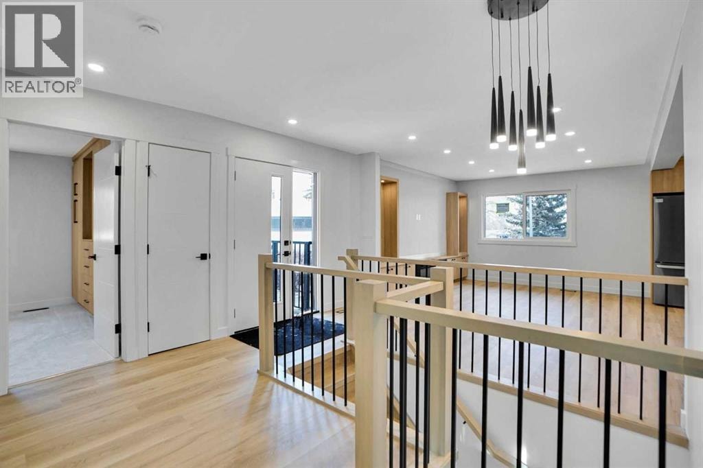 77 Ferncliff Crescent SE — photo 3