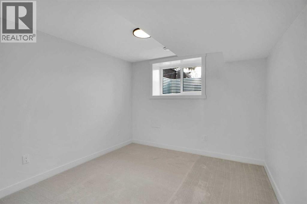 77 Ferncliff Crescent SE — photo 41