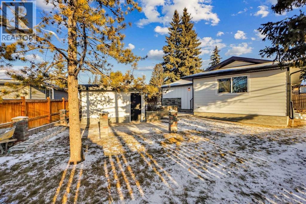 77 Ferncliff Crescent SE — photo 47