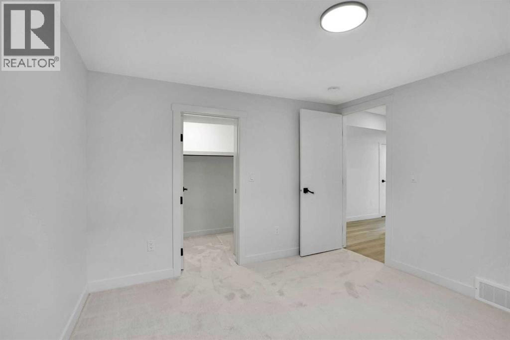 77 Ferncliff Crescent SE — photo 31