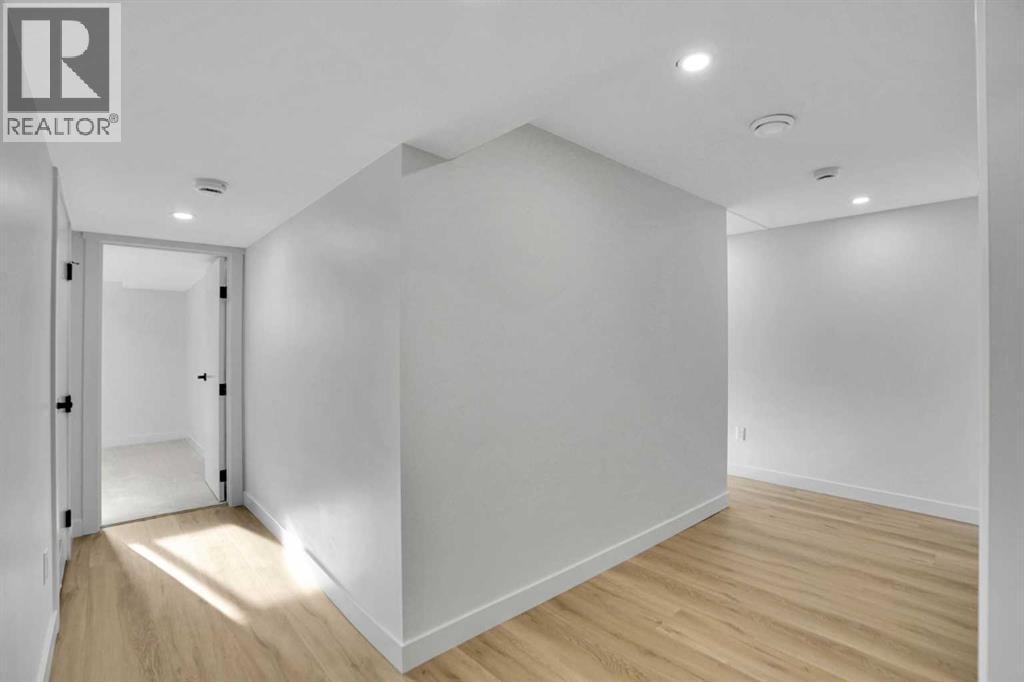 77 Ferncliff Crescent SE — photo 39