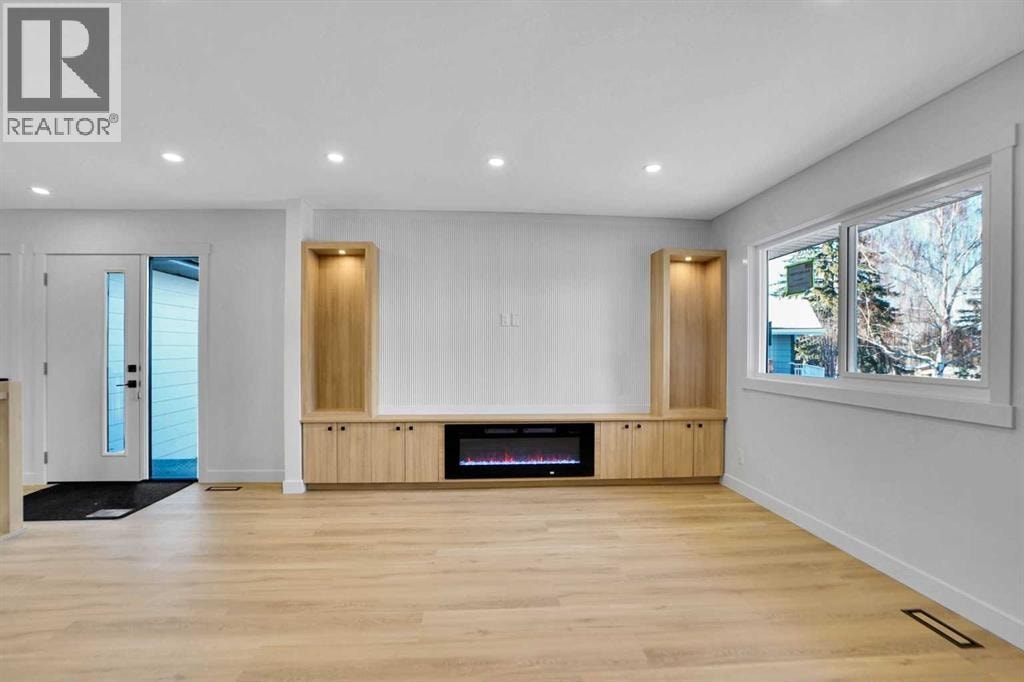 77 Ferncliff Crescent SE — photo 8