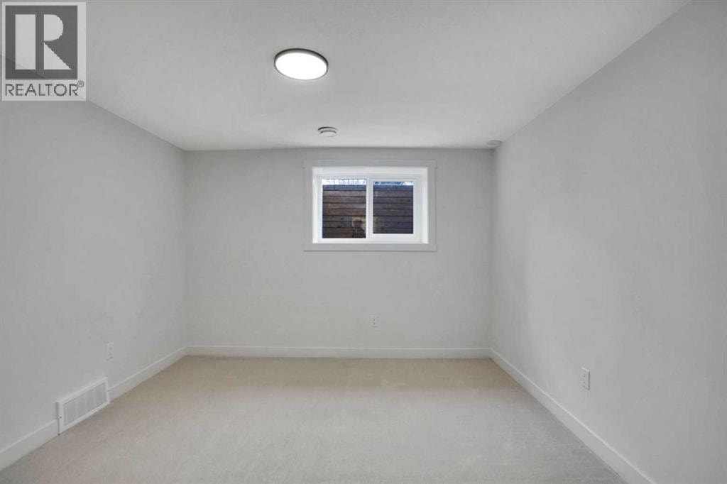 77 Ferncliff Crescent SE — photo 30