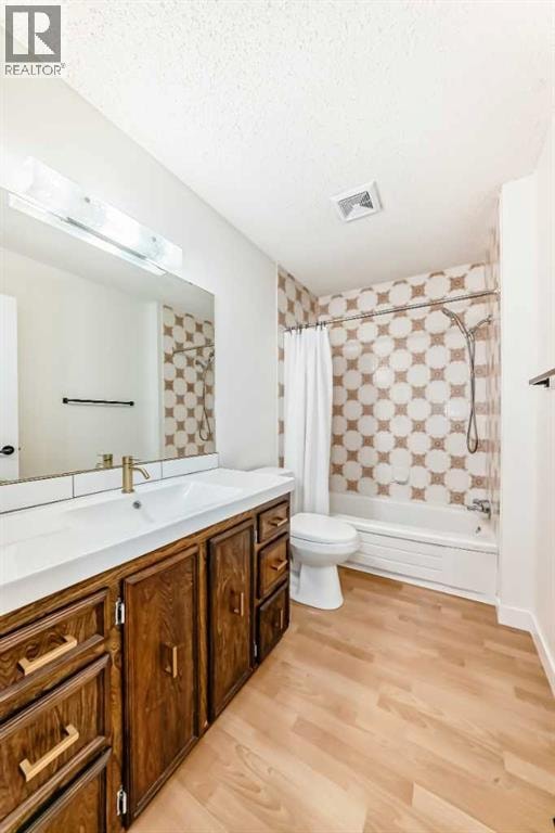 584 Woodhill Place SW — photo 25
