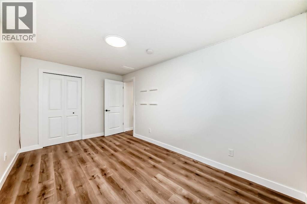 584 Woodhill Place SW — photo 24