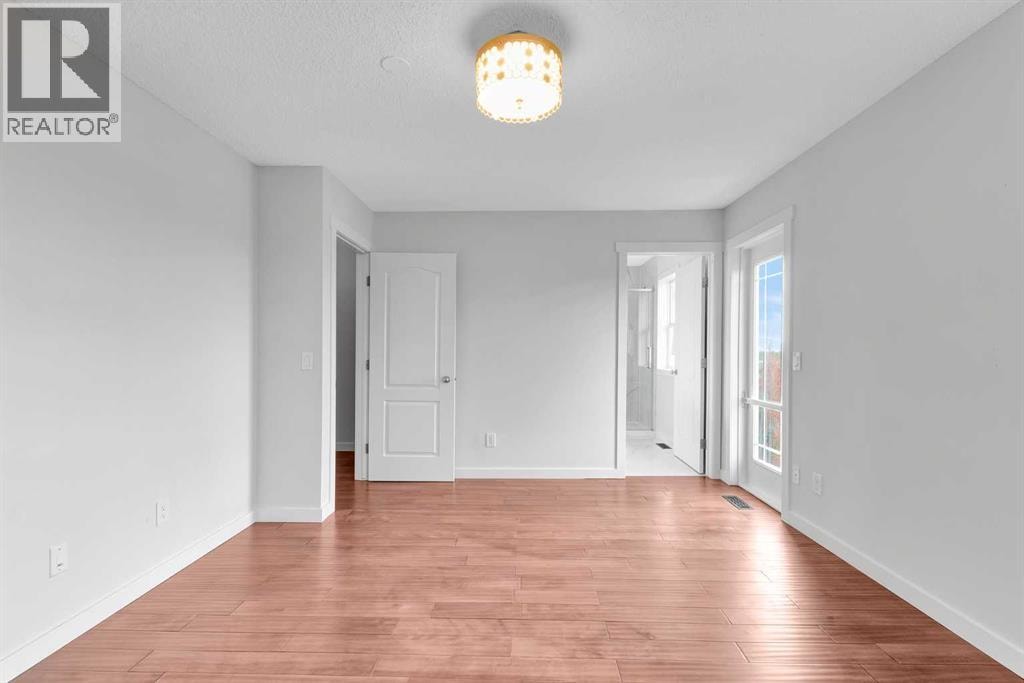 214 Royal Birch View NW — photo 17