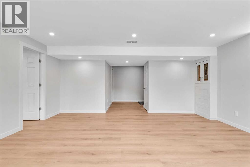 214 Royal Birch View NW — photo 27