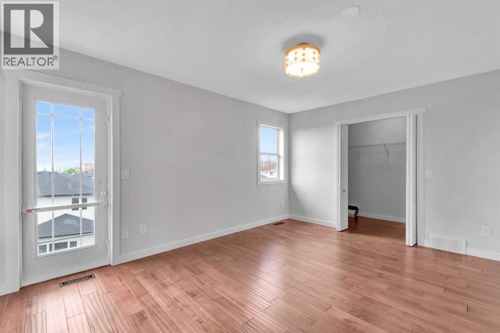 214 Royal Birch View NW — photo 16