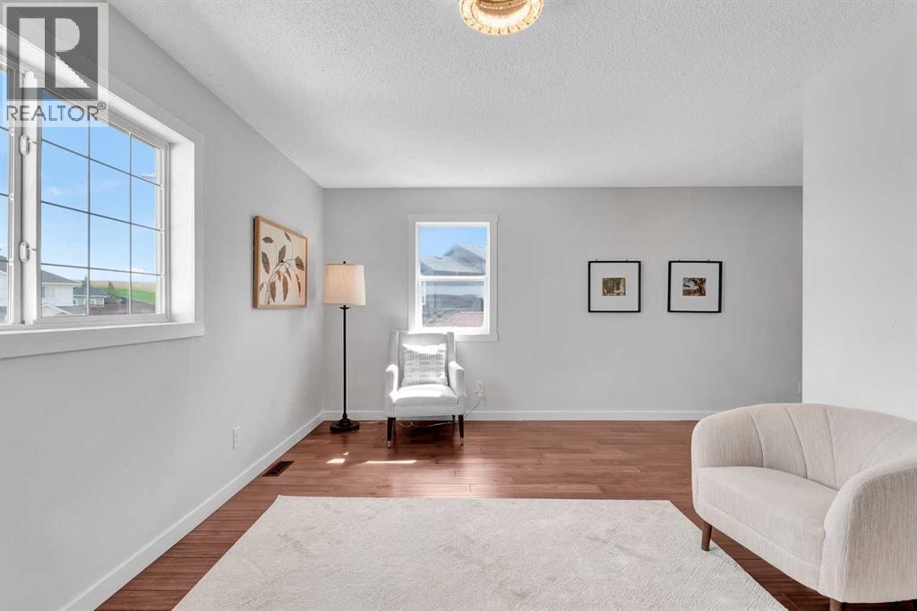 214 Royal Birch View NW — photo 23