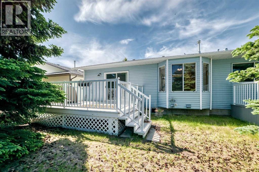 36 Woodside Close NW — photo 45