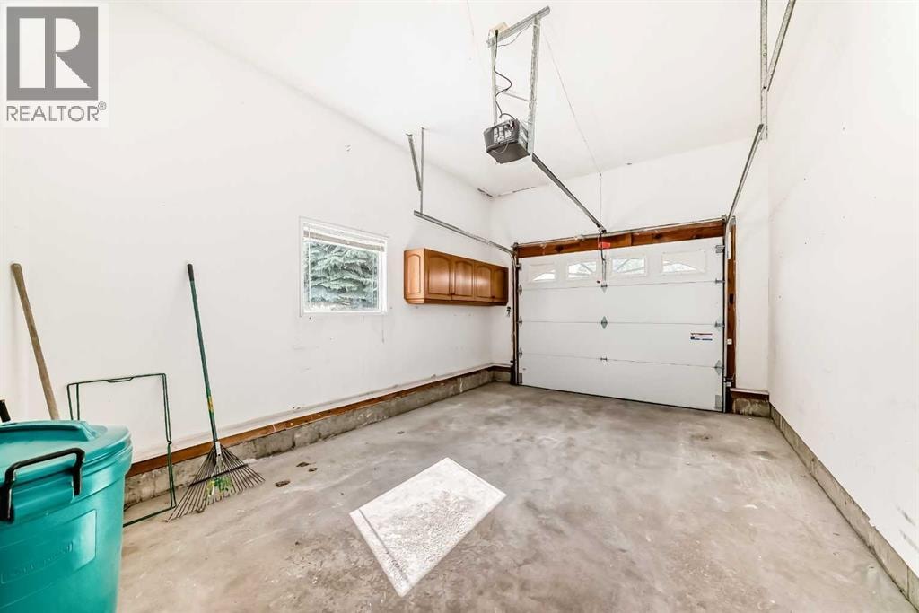 36 Woodside Close NW — photo 42
