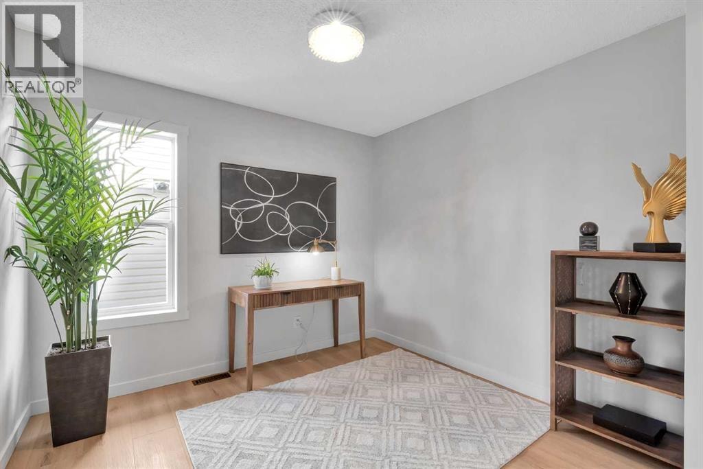 214 Royal Birch View NW — photo 12