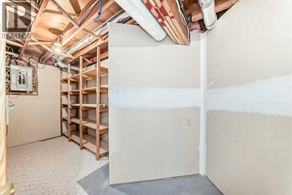 36 Woodside Close NW — photo 40