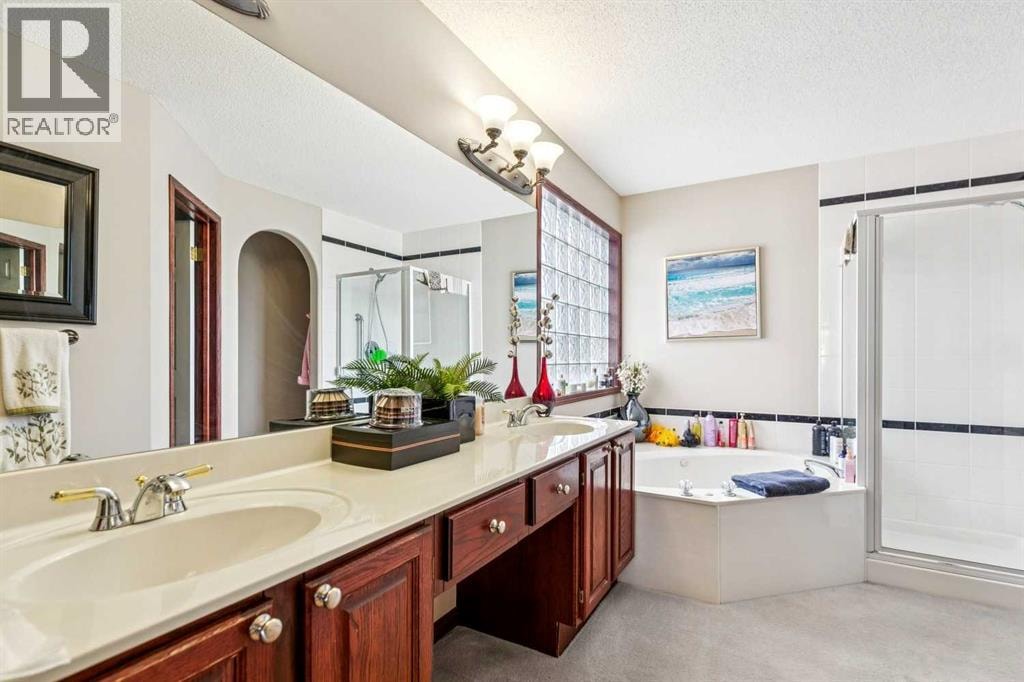 27 Valley Creek Bay NW — photo 21