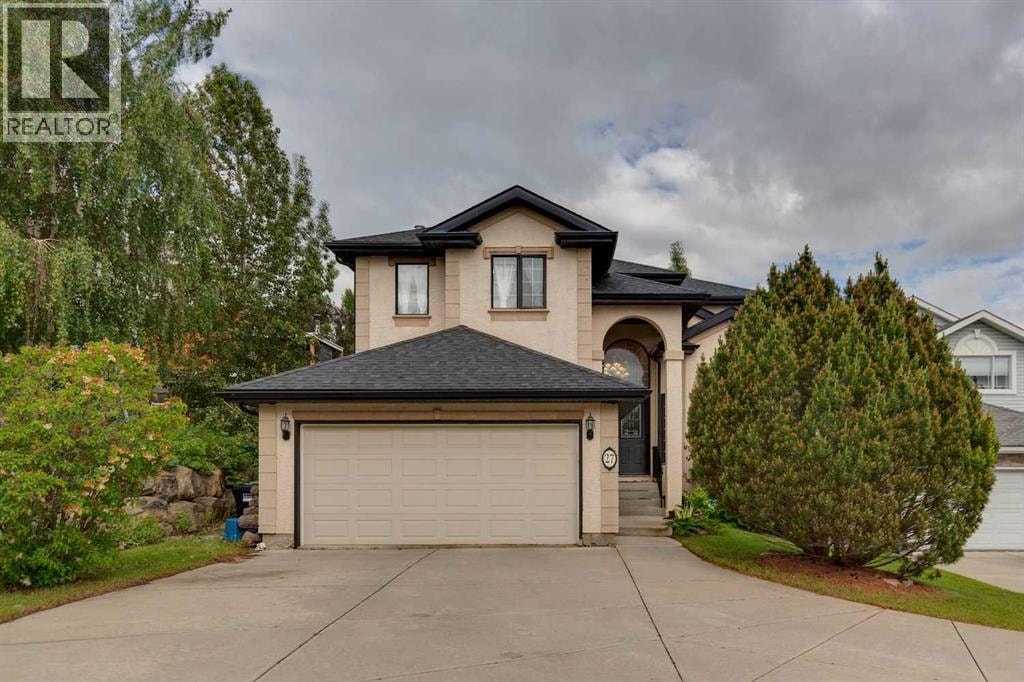 27 Valley Creek Bay NW — photo 2