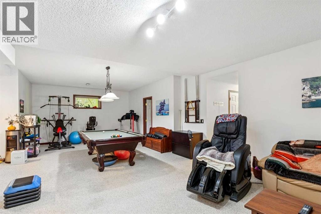 27 Valley Creek Bay NW — photo 32