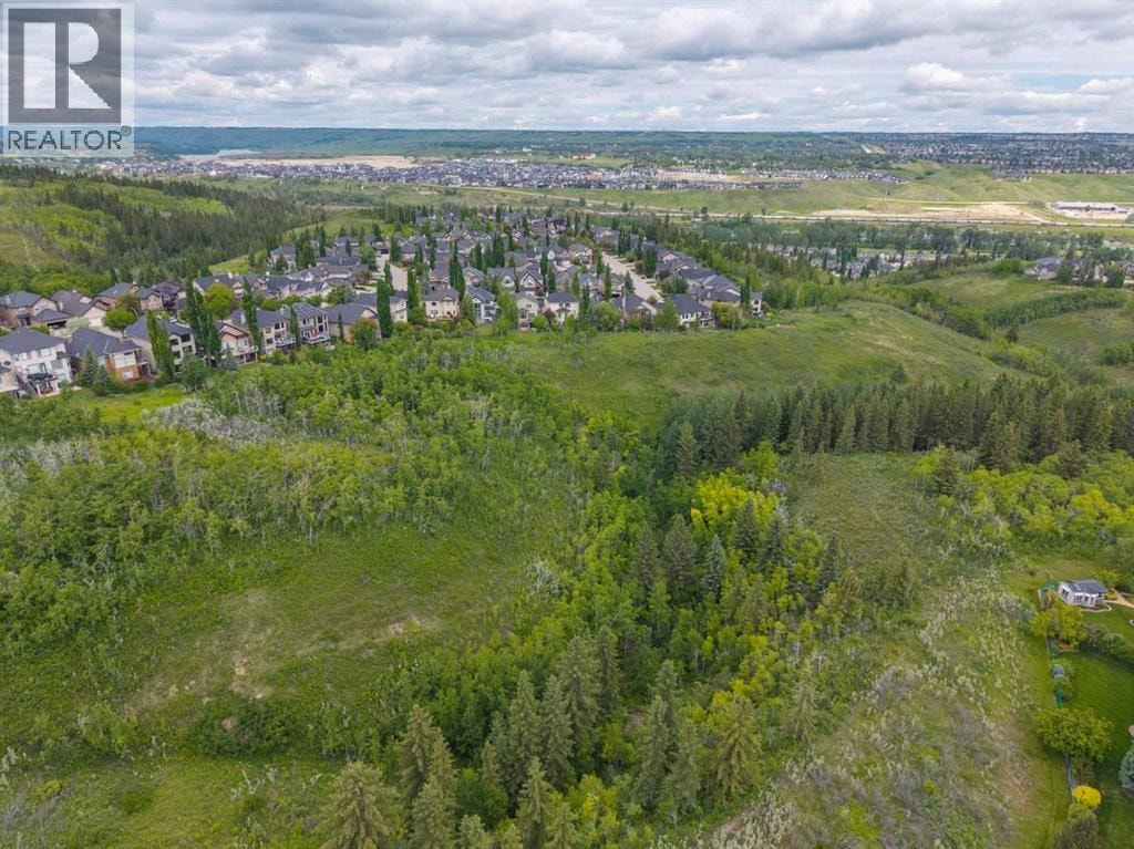 27 Valley Creek Bay NW — photo 40