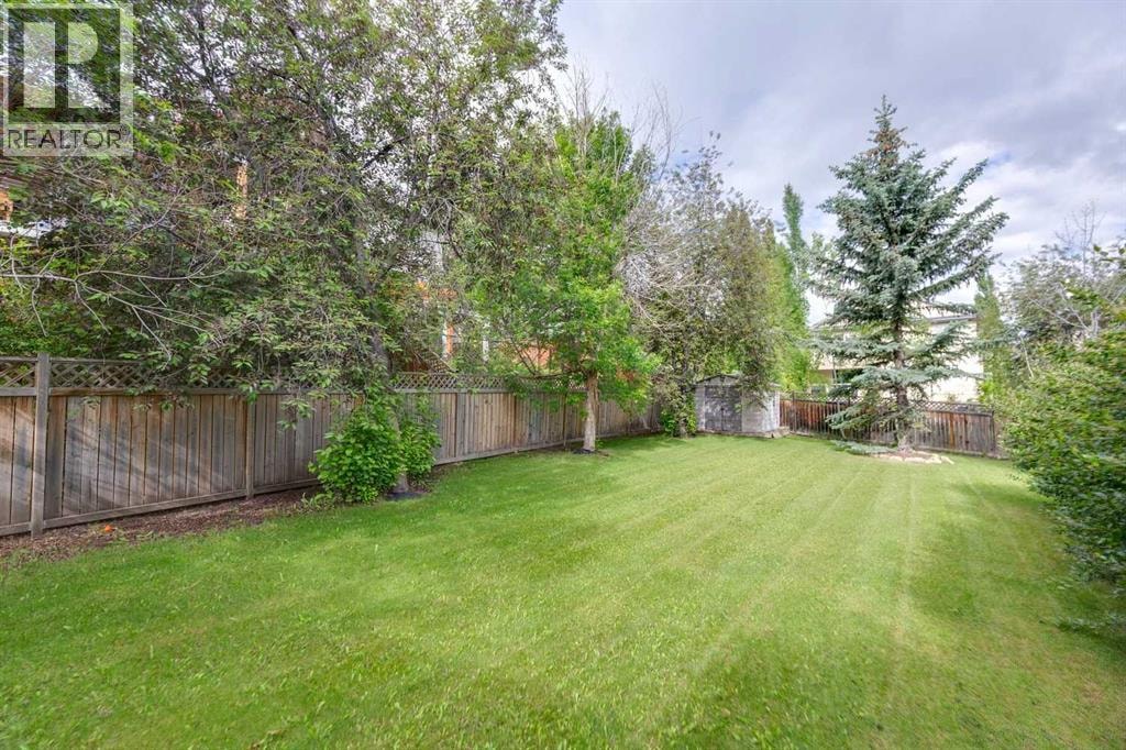 27 Valley Creek Bay NW — photo 38
