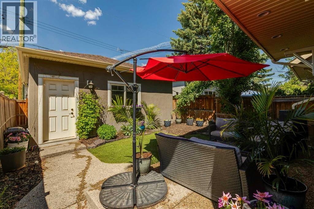 1723 31 Street SW — photo 44