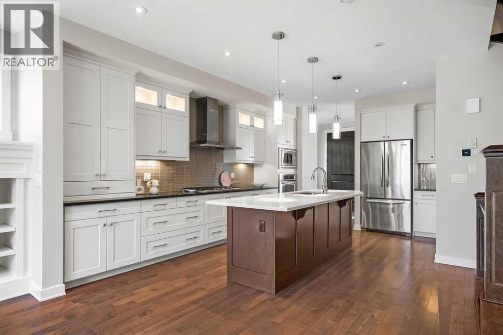 2427 22A Street NW — photo 9