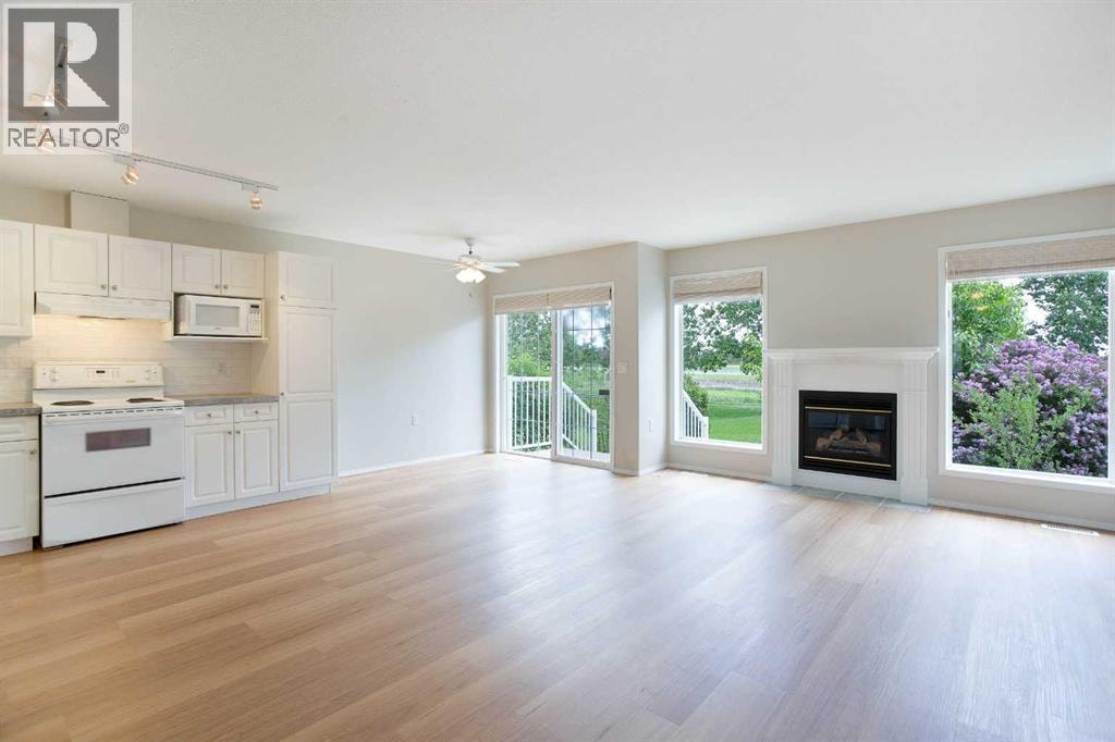 537 Epiphany Bay — photo 12