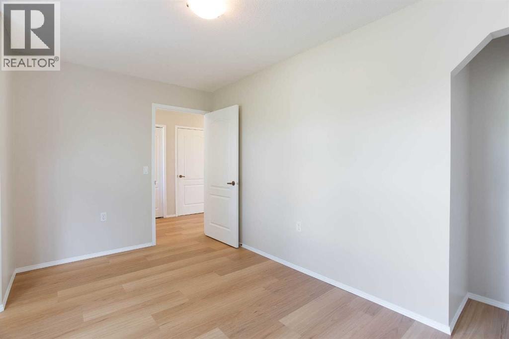 537 Epiphany Bay — photo 21