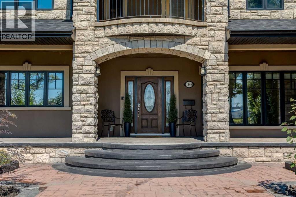 1840 Westmount Boulevard NW — photo 2