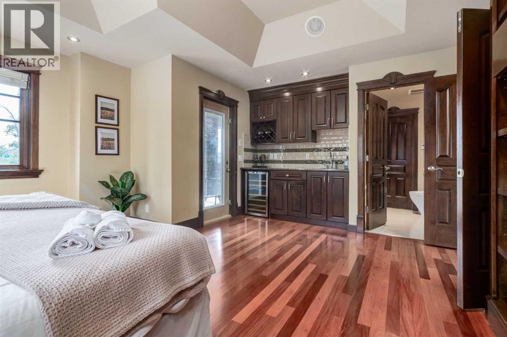 1840 Westmount Boulevard NW — photo 38