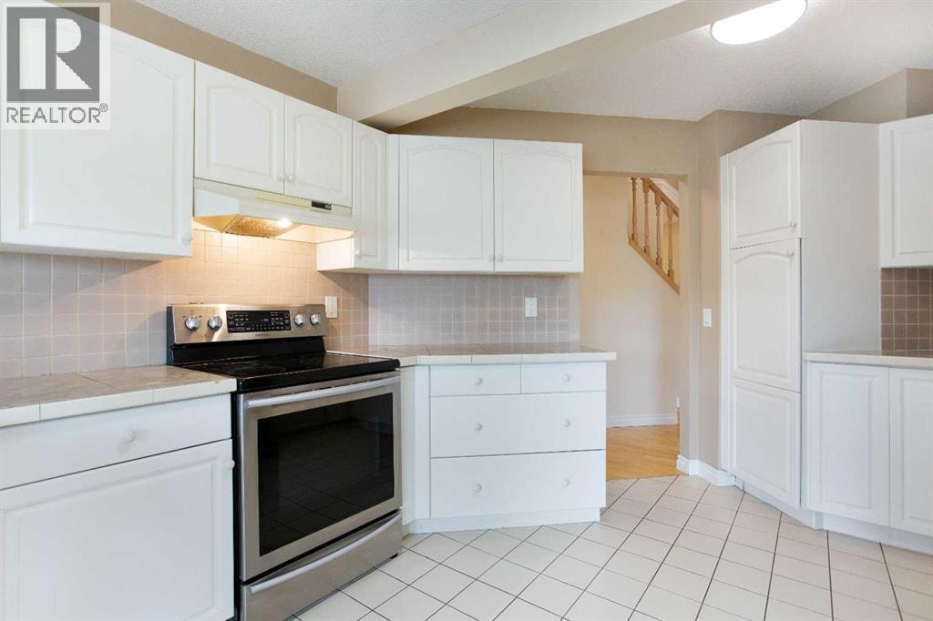 561 Woodbine Boulevard SW — photo 13