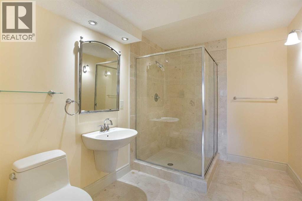 561 Woodbine Boulevard SW — photo 36